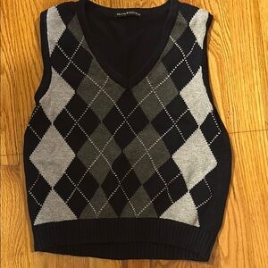 Brandy Melville Blue and Gray Argyle Sweater Vest